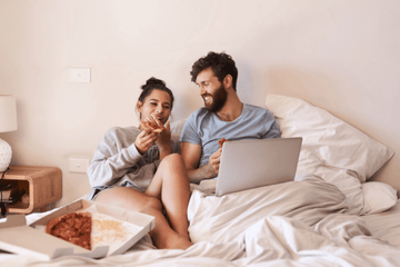 10 Romantic Things You Can Do For Cheaply At Home - JAHomesUS
