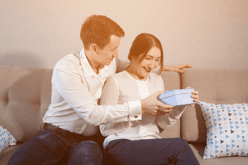 What to Get Your Wife on Valentine's Day: Top 8 Gifts - JAHomesUS