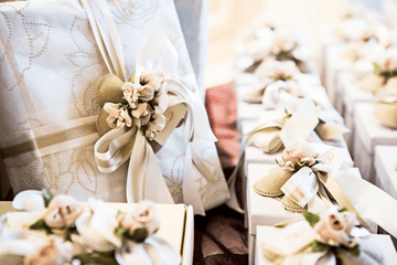 How to Choose a Proper Wedding Gift for Couples - JAHomesUS