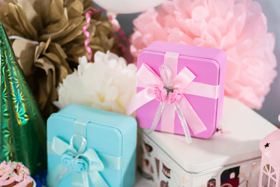 The Sweetest Engagement Party Gift Ideas - JAHomesUS